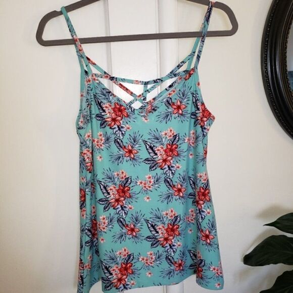 Ultra Flirt Juniors Strappy Convertable Tank Top - Picture 8 of 8